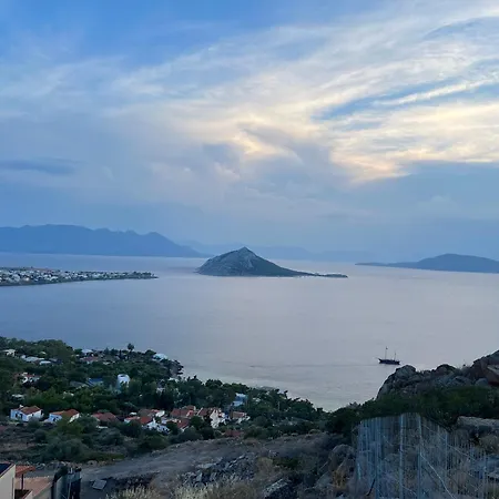 Holiday home Chrysiis View