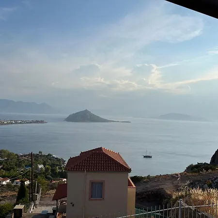 Holiday home Chrysiis View *